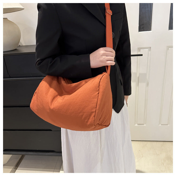 One-shoulder Nylon Large-capacity Bucket Bag Vintage